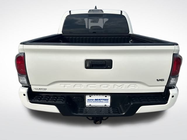2023 Toyota Tacoma TRD Off-Road photo 4