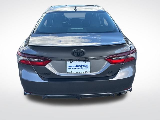 2024 Toyota Camry SE photo 4