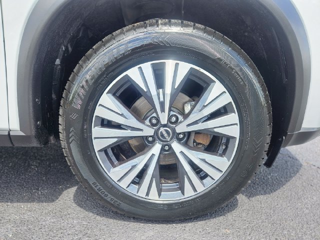 2023 Nissan Rogue SV - Photo 35