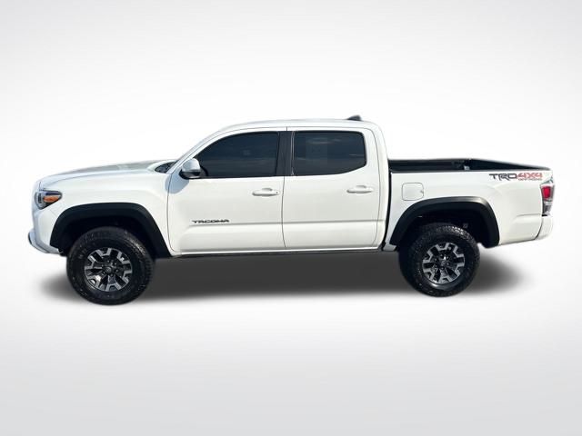 2023 Toyota Tacoma TRD Off-Road photo 2
