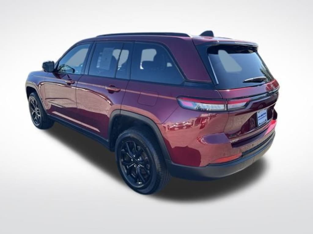 Used 2024 Jeep Grand Cherokee Altitude X SUV