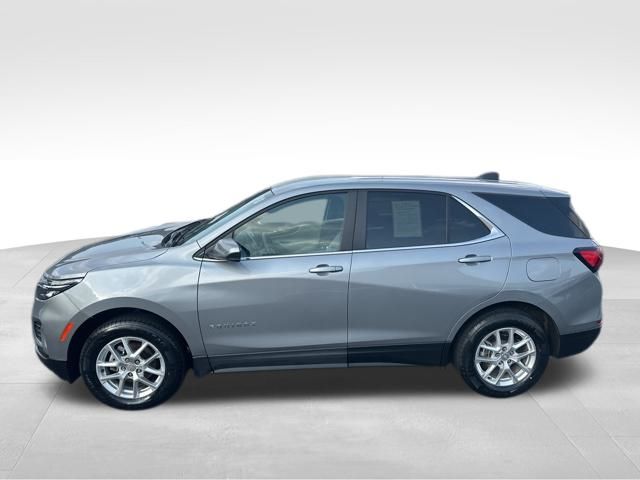 2023 Chevrolet Equinox LT photo 2