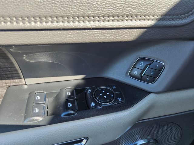 2021 Ford Expedition Limited - Photo 16