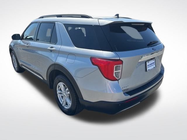 2022 Ford Explorer XLT photo 2