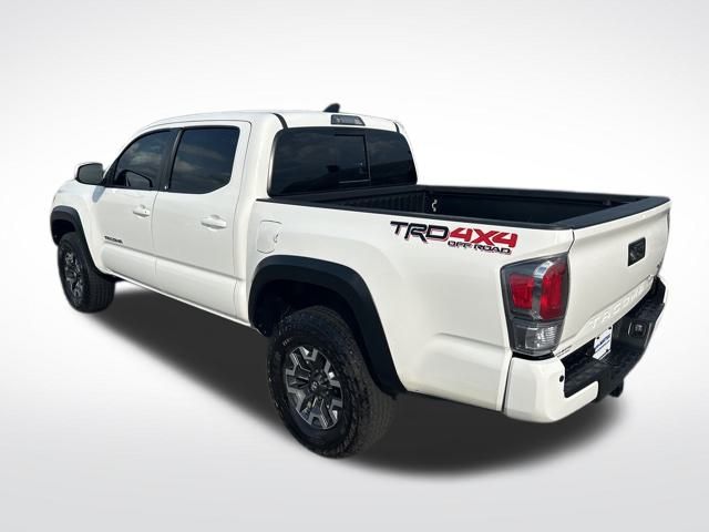 2023 Toyota Tacoma TRD Off-Road photo 3