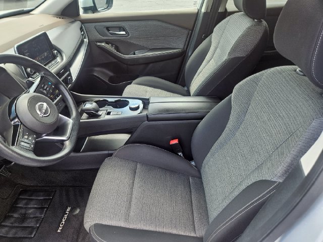 2023 Nissan Rogue SV - Photo 13