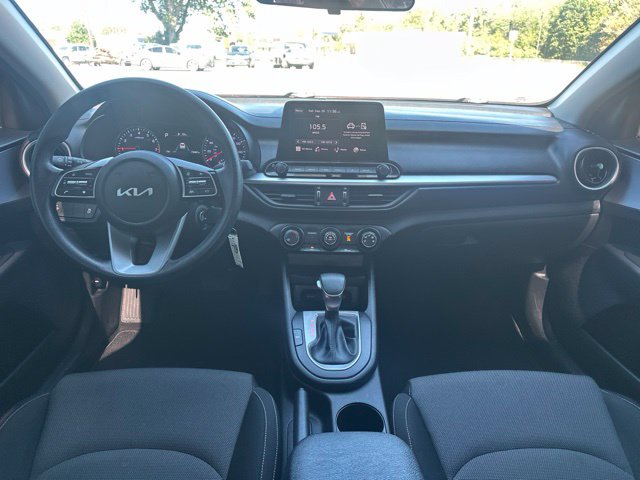 2023 Kia Forte LXS - Photo 31