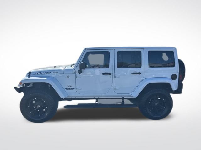 2017 Jeep Wrangler Unlimited Sahara photo 3