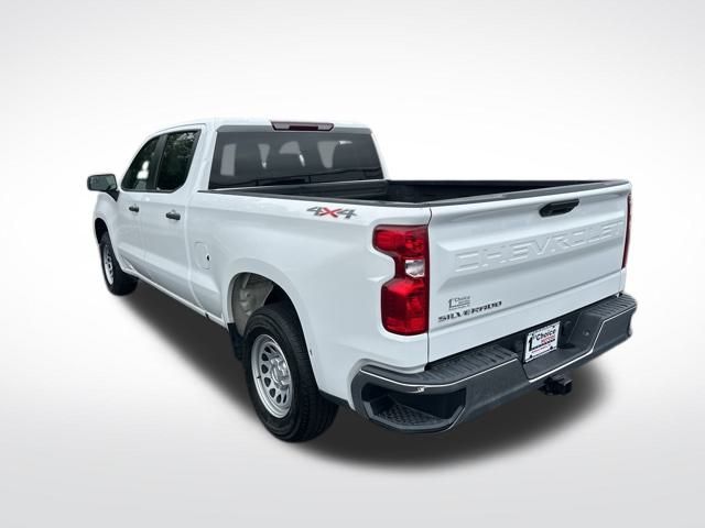 2023 Chevrolet Silverado 1500 photo 2