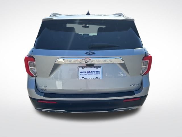 2022 Ford Explorer XLT photo 3