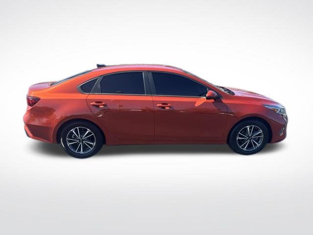2023 Kia Forte LXS - Photo 7