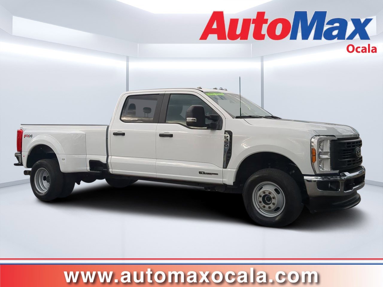 2024 Ford F-350 Super Duty XL's photo