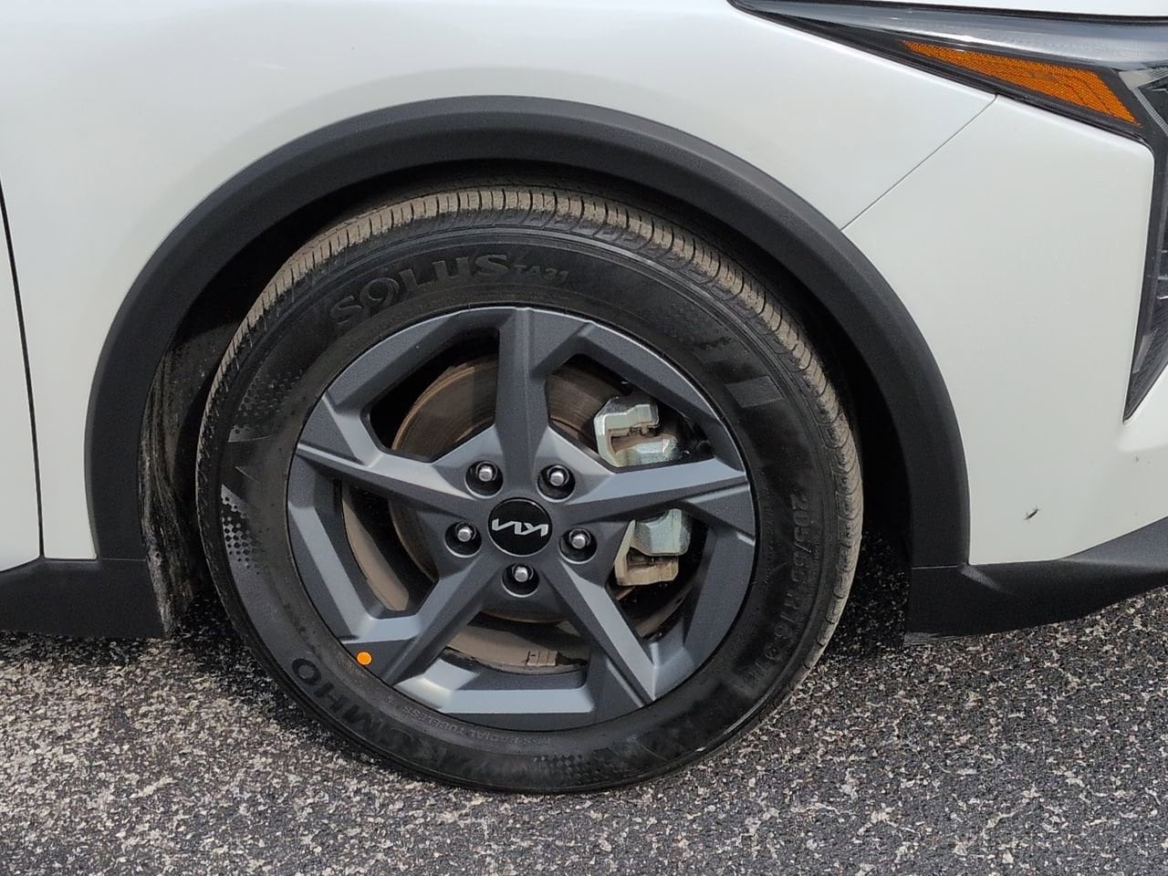 2025 Kia K4 LXS - Photo 10