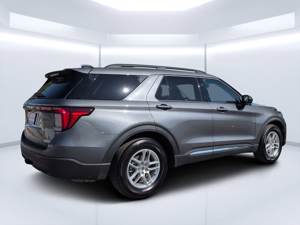 Used 2025 Ford Explorer Active SUV