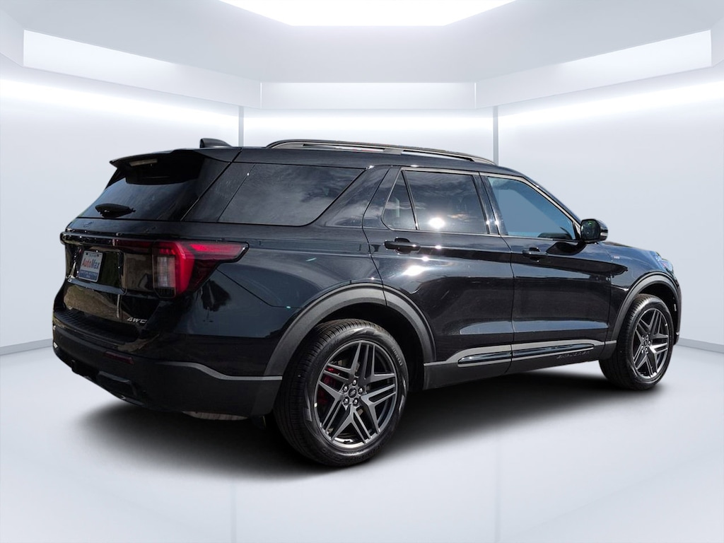 Used 2025 Ford Explorer ST-Line SUV