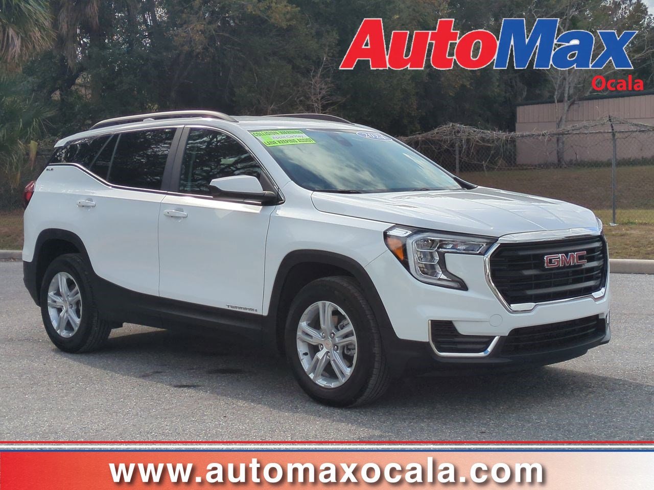 2024 GMC Terrain SLE's photo