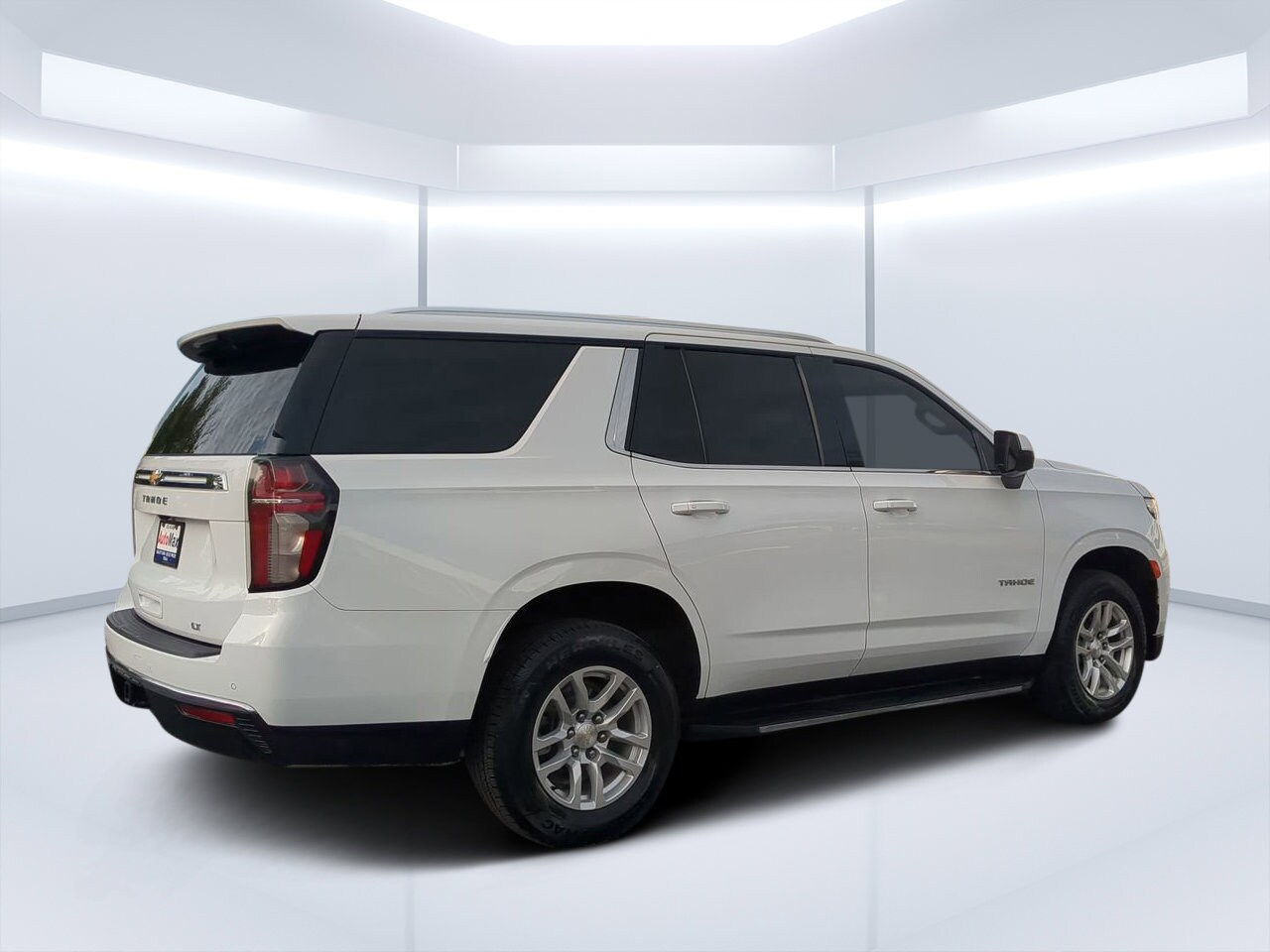 2021 Chevrolet Tahoe LT photo 3