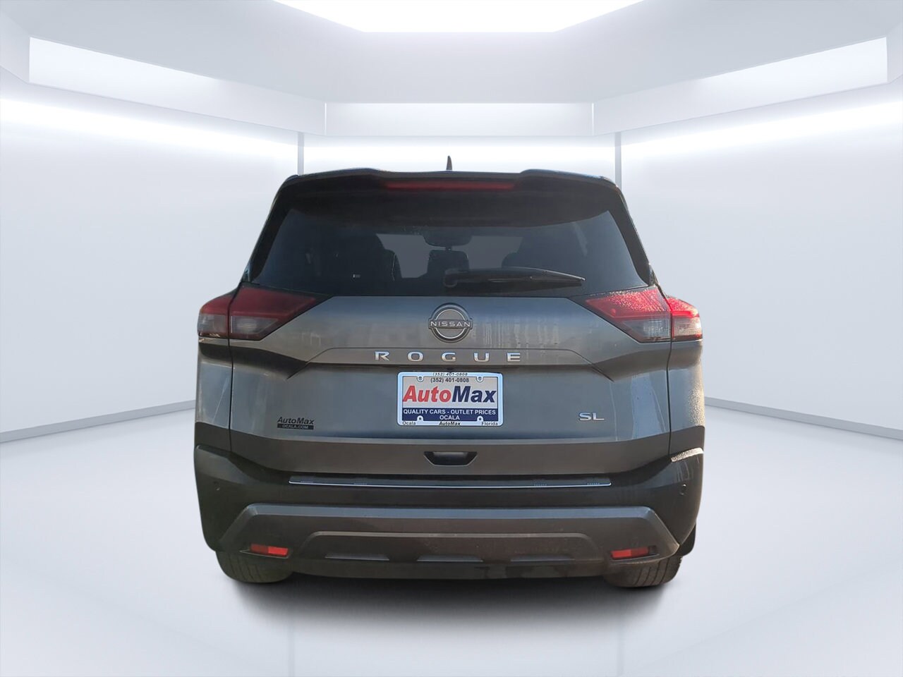 2023 Nissan Rogue SL photo 3