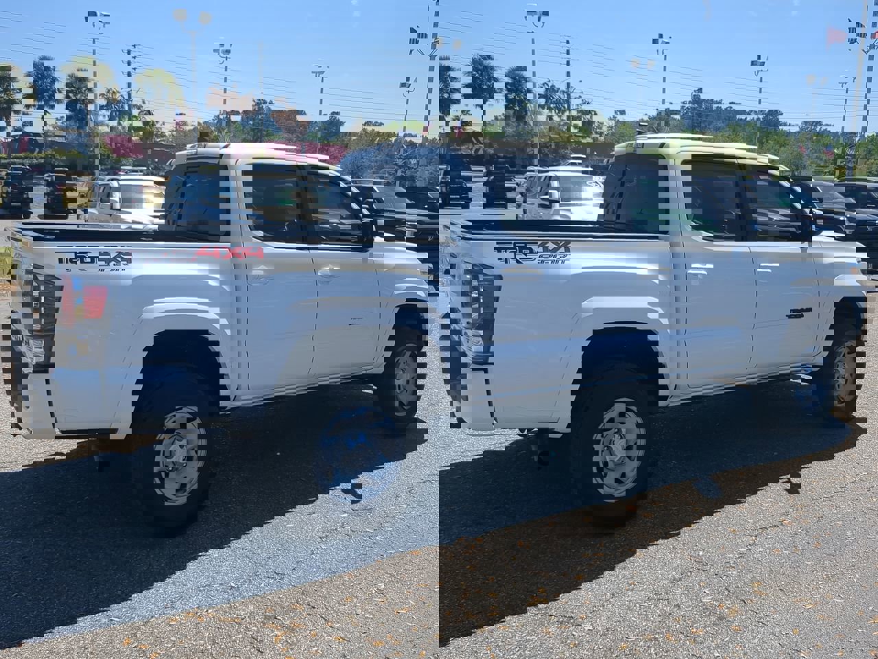 2023 Toyota Tacoma TRD Sport photo 4