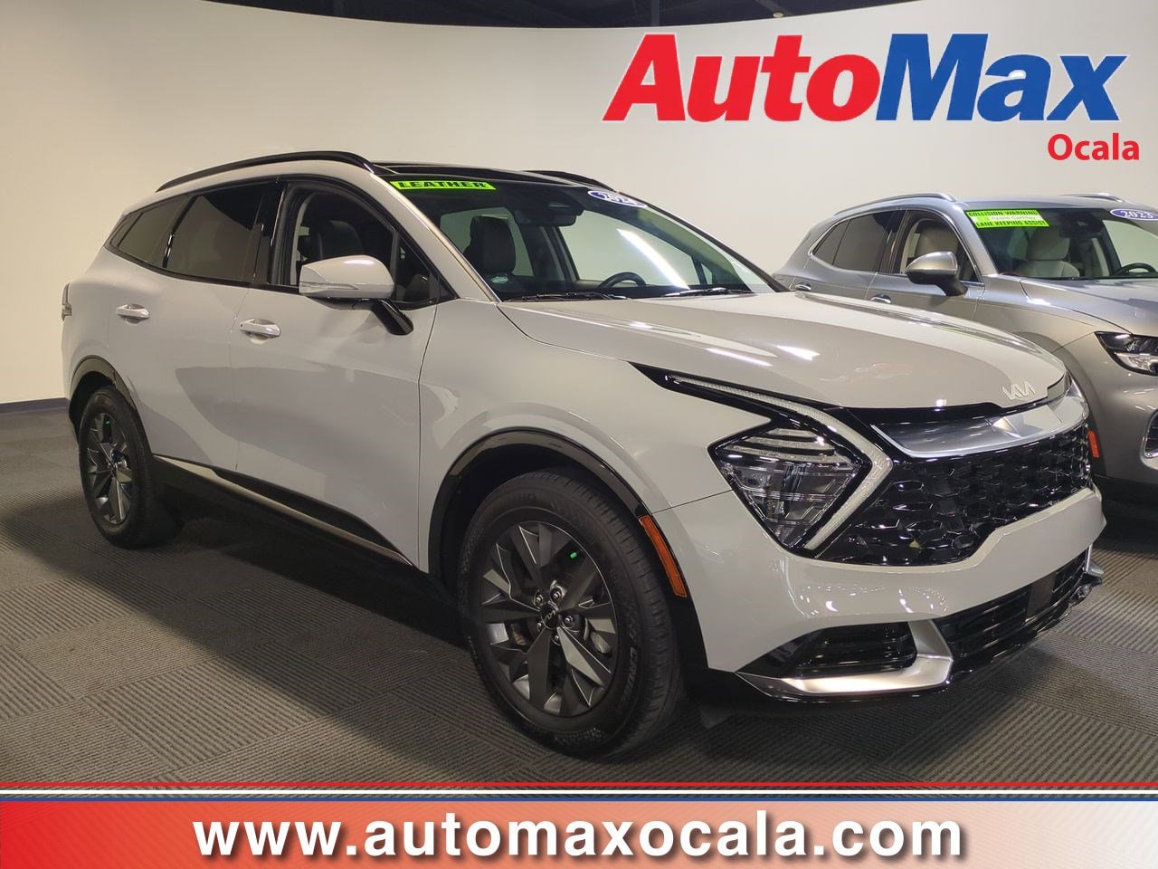 2024 Kia Sportage SX's photo