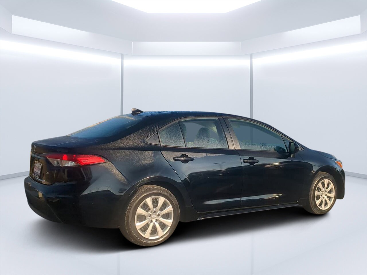 2023 Toyota Corolla LE photo 3