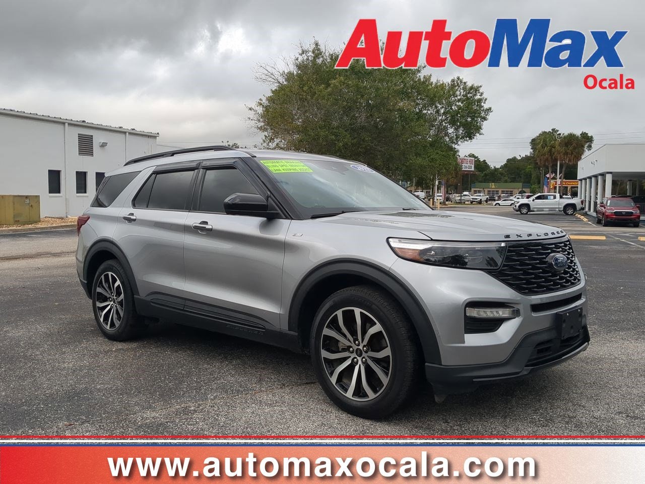2022 Ford Explorer ST-LINE's photo