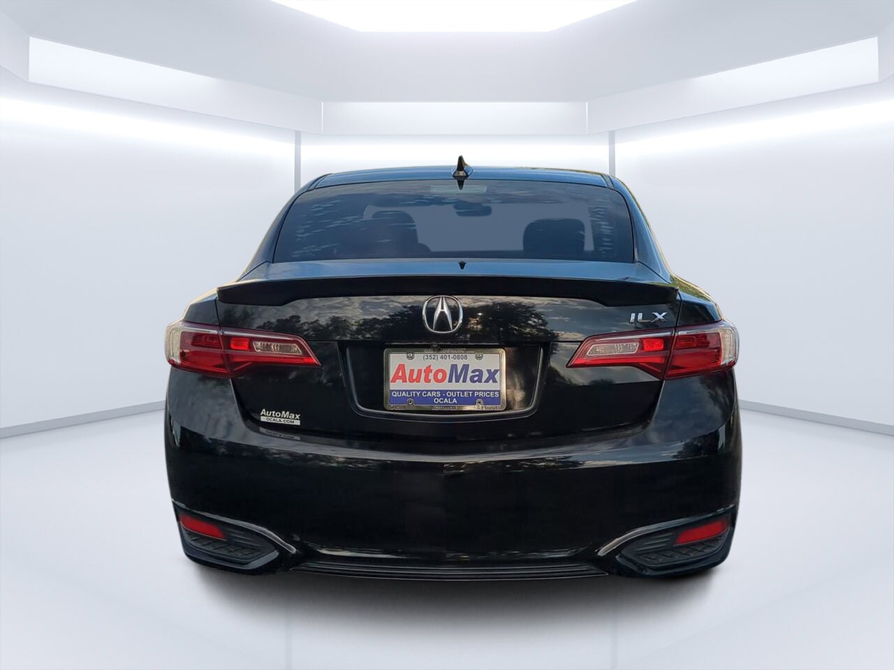 2016 Acura ILX Technology Plus A-Spec photo 3