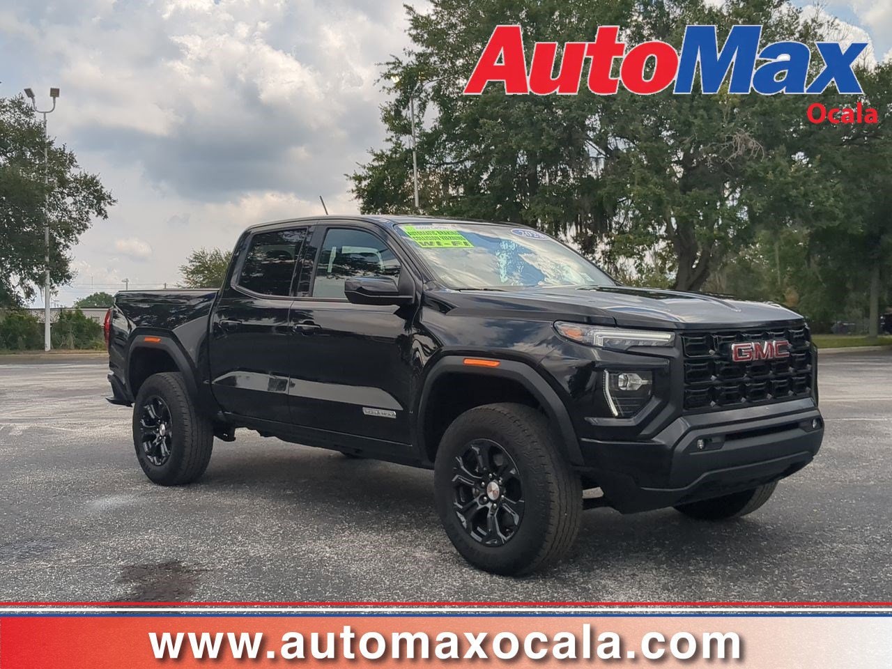2023 GMC Canyon Elevation's photo
