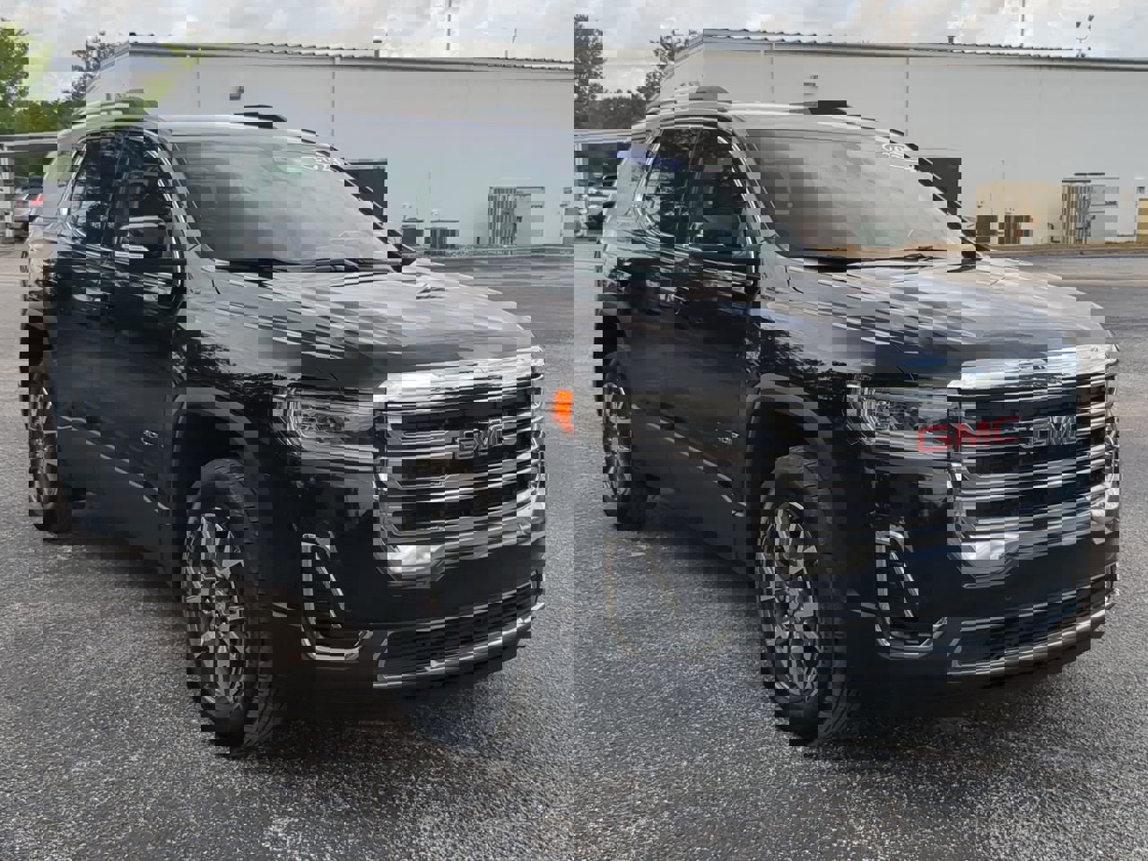 2023 Gmc Acadia SLE photo 2