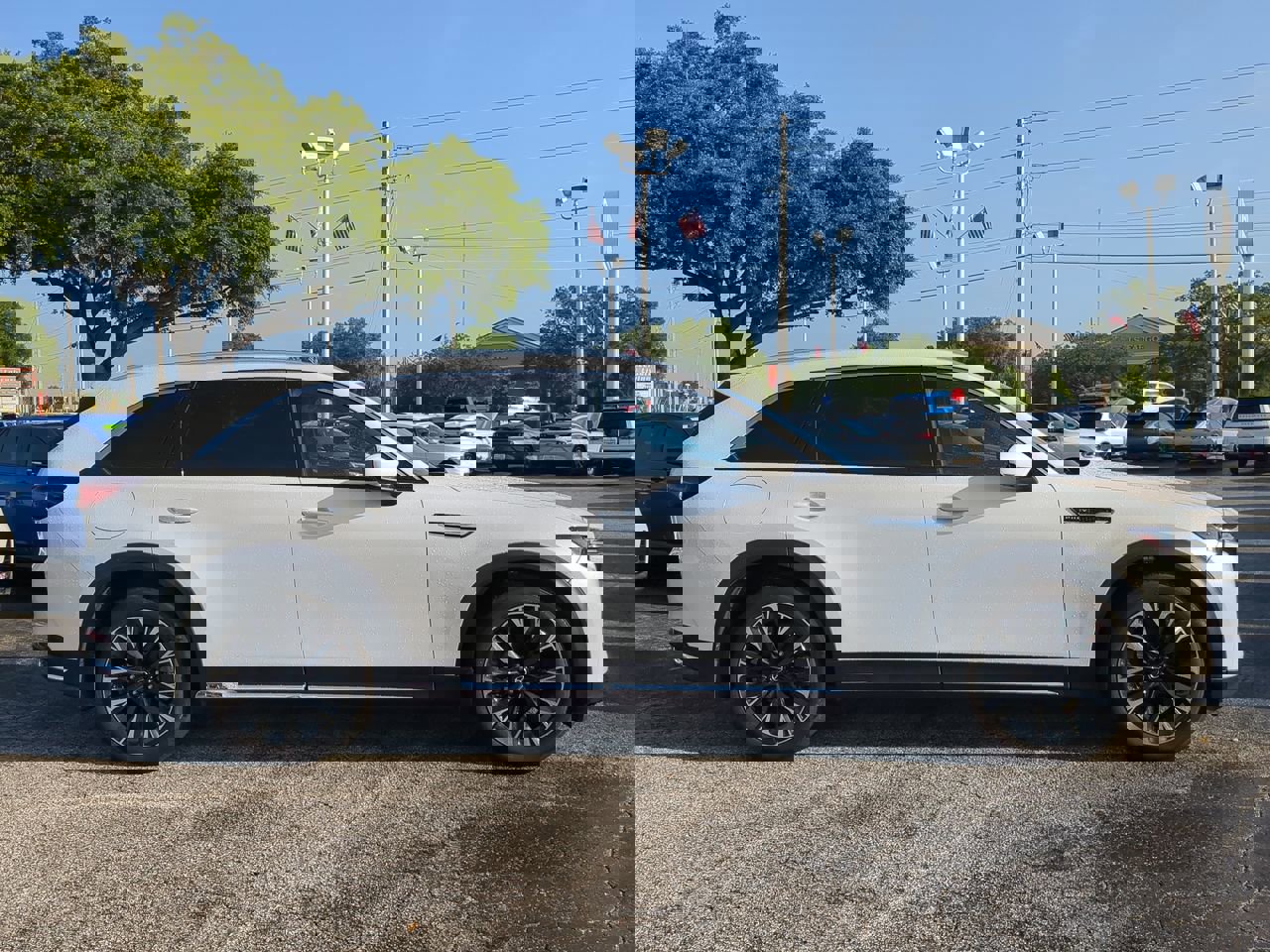 2024 Mazda CX-90 Premium photo 3
