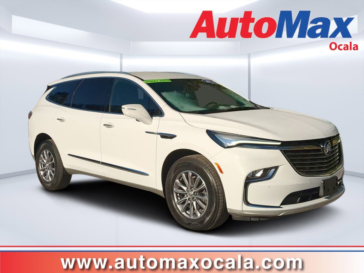 2024 Buick Enclave Essence's photo