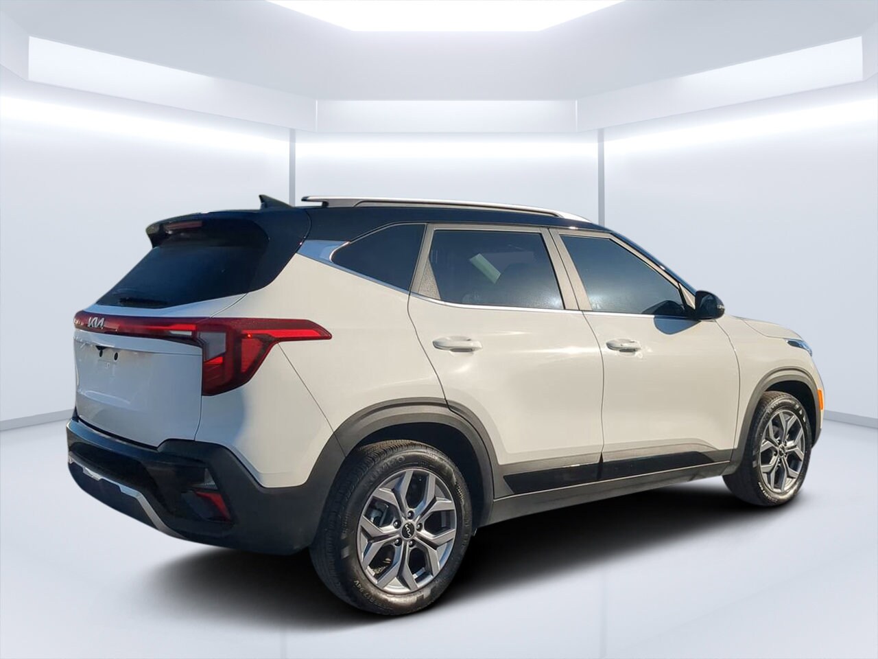 2024 Kia Seltos S X-Line photo 3