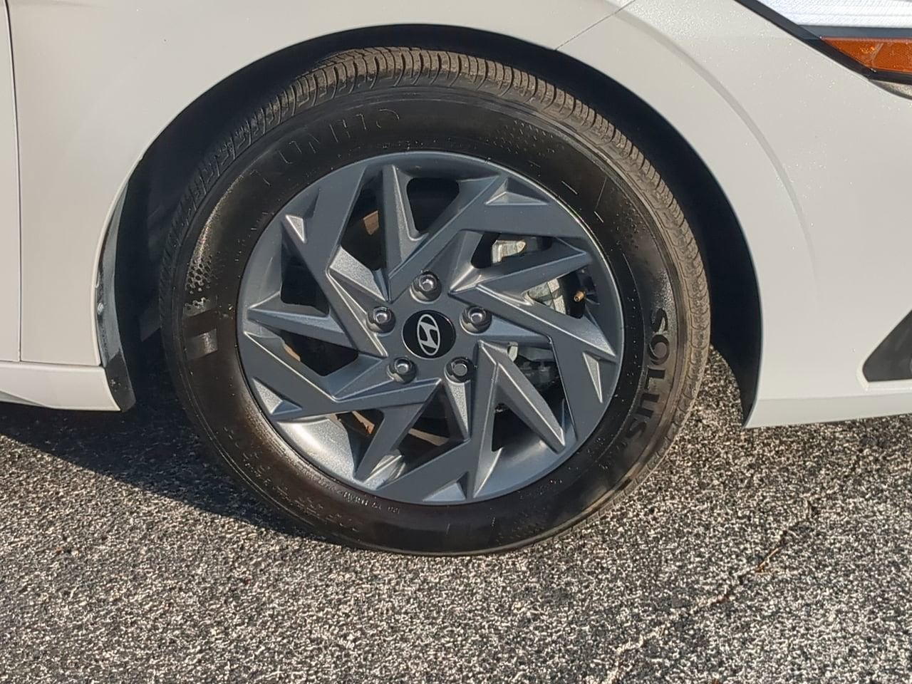 2024 Hyundai Elantra SEL - Photo 10