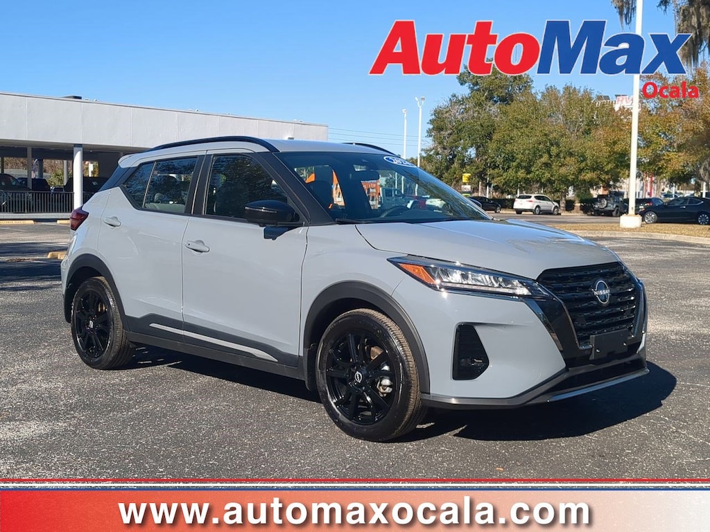 Used 2024 Nissan Kicks SR SUV