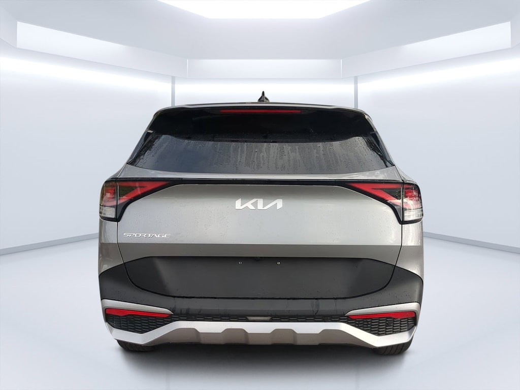 Used 2025 Kia Sportage LX SUV