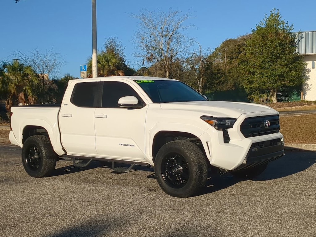 Used 2025 Toyota Tacoma SR5 Truck Double Cab