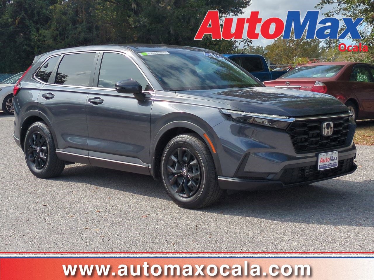 2025 Honda CR-V LX's photo