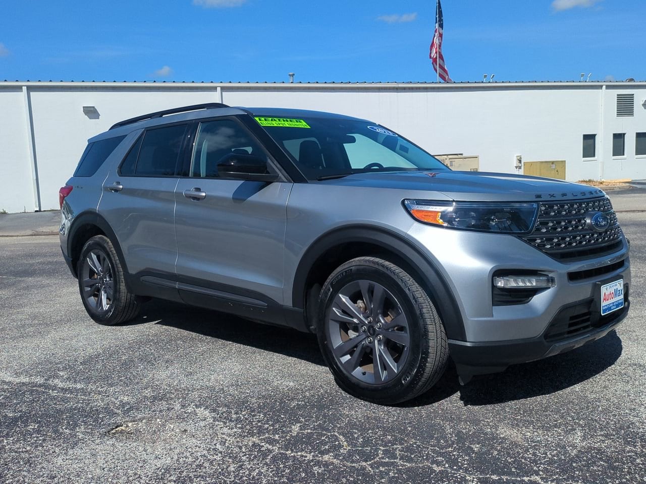Vehicle Image 2
