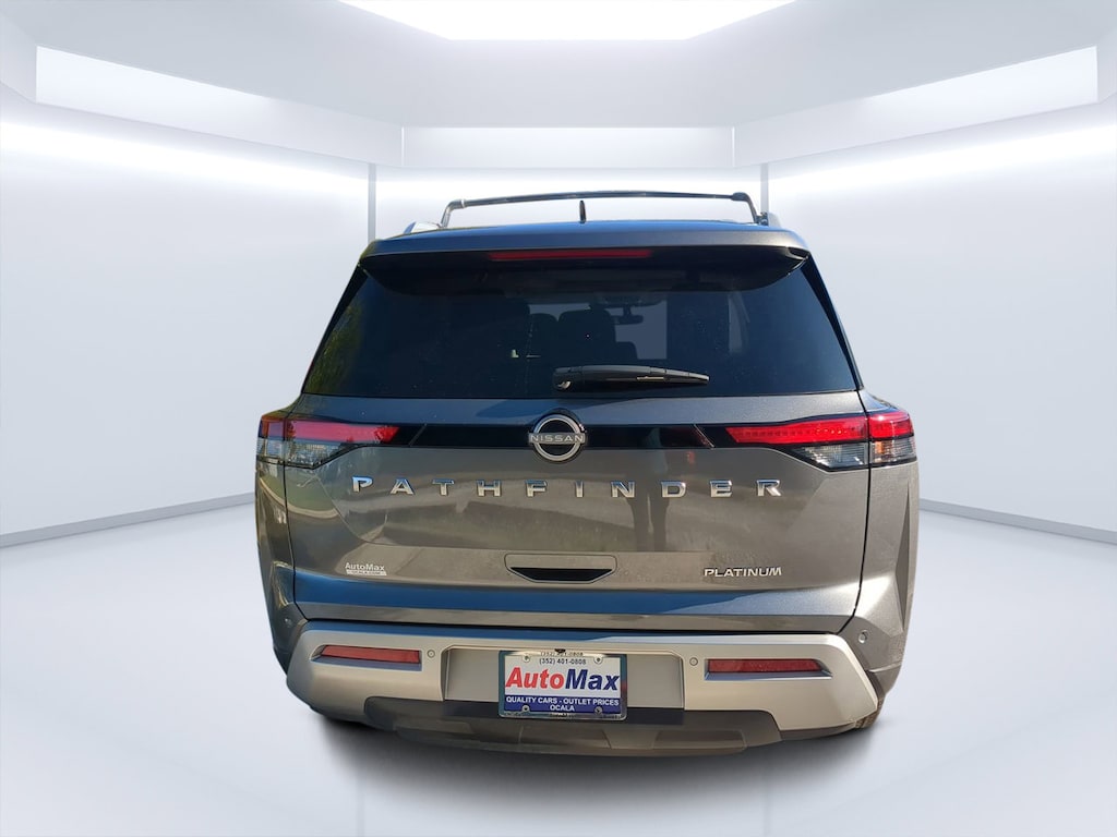 Used 2024 Nissan Pathfinder Platinum SUV