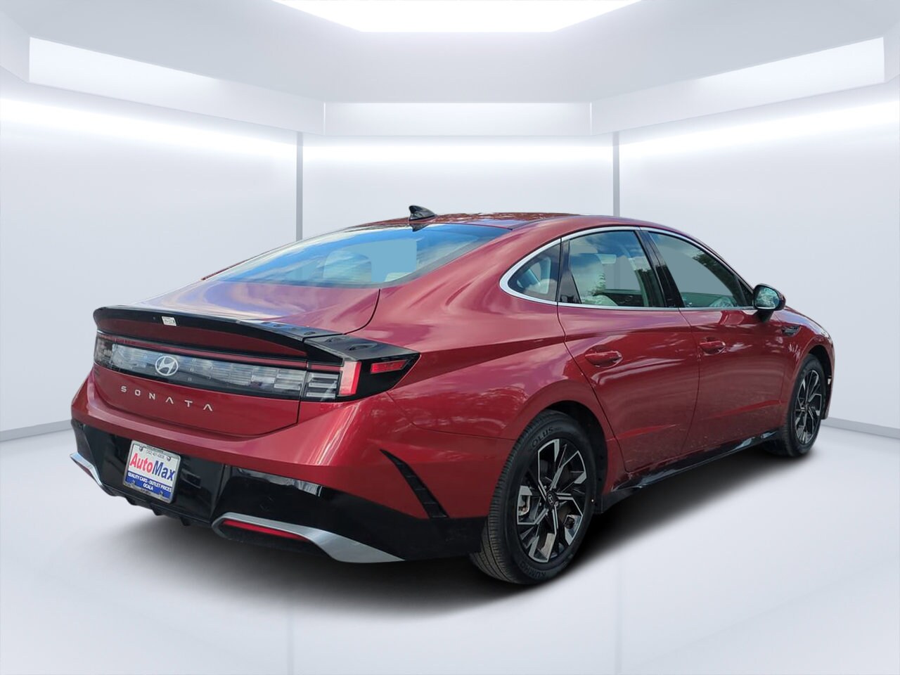 2025 Hyundai Sonata SEL photo 3