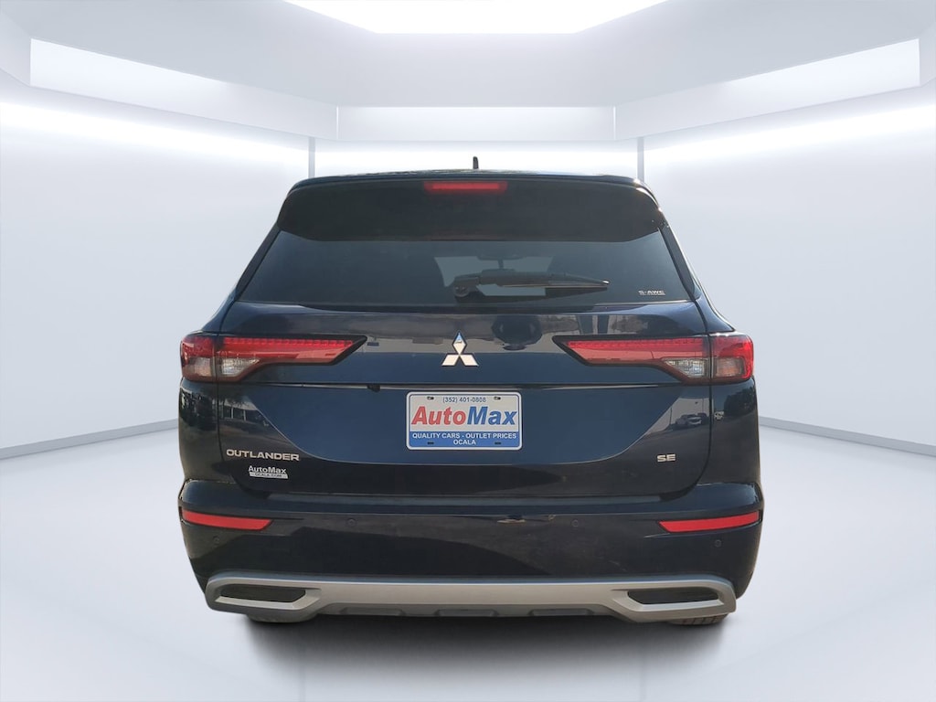 Used 2023 Mitsubishi Outlander SE SUV