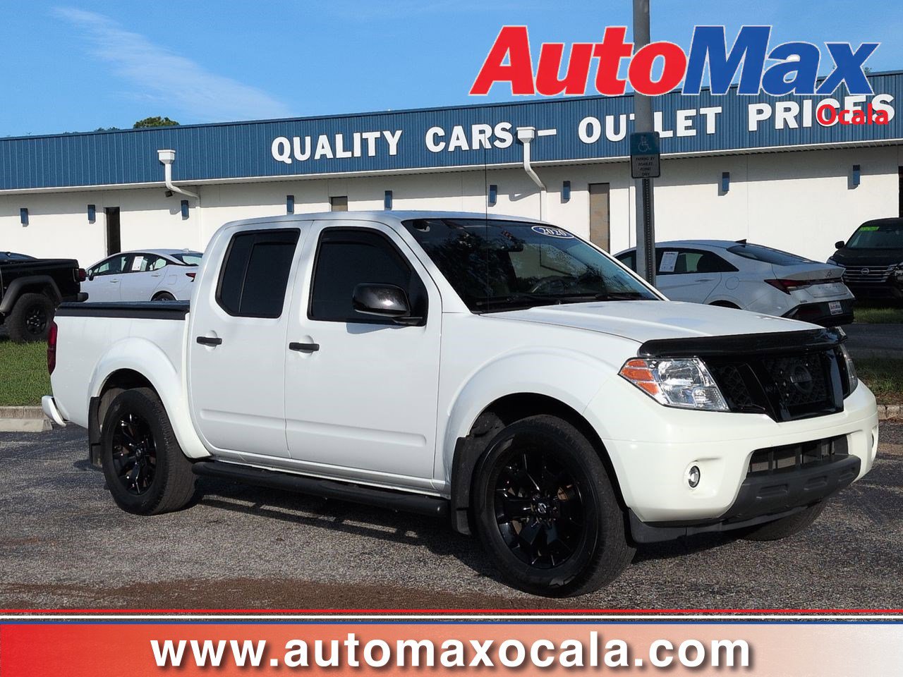 2020 Nissan Frontier SV Crew Cab 4X2 SWB's photo