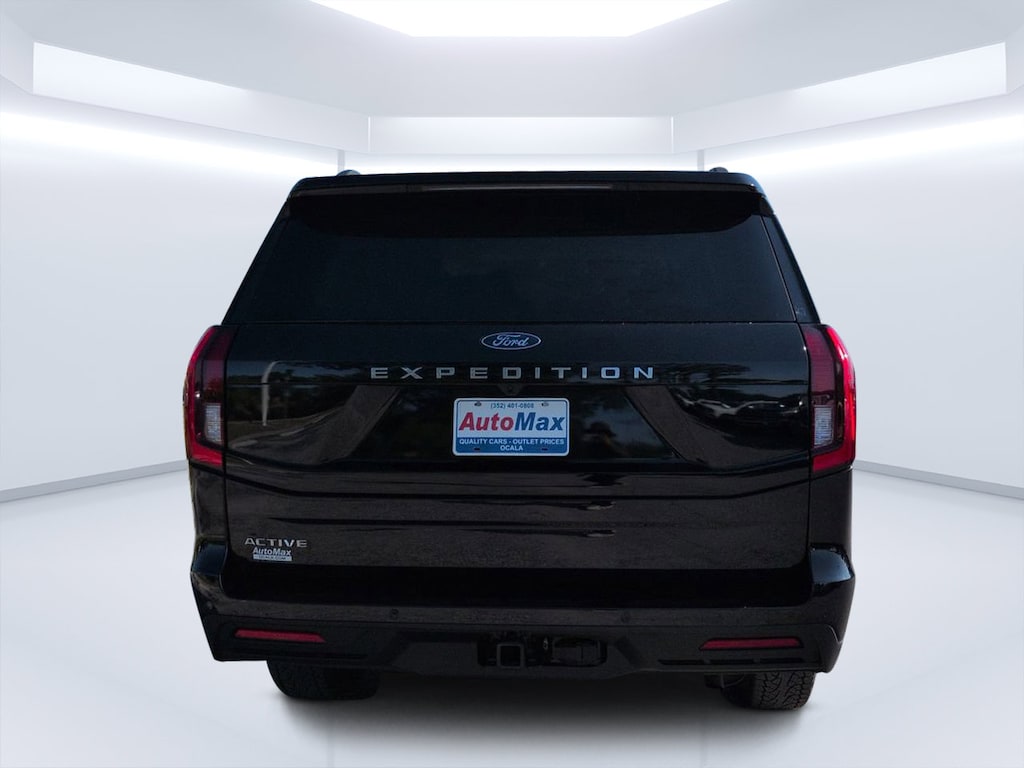 Used 2025 Ford Expedition Active SUV