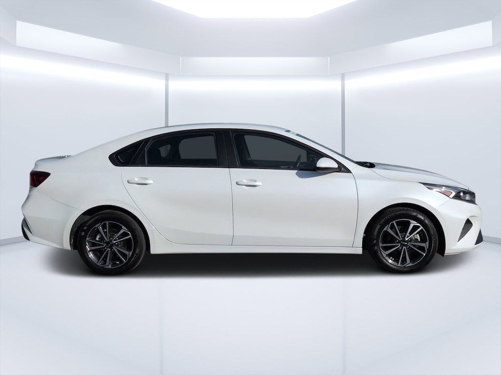 Used 2024 Kia Forte LXS Sedan