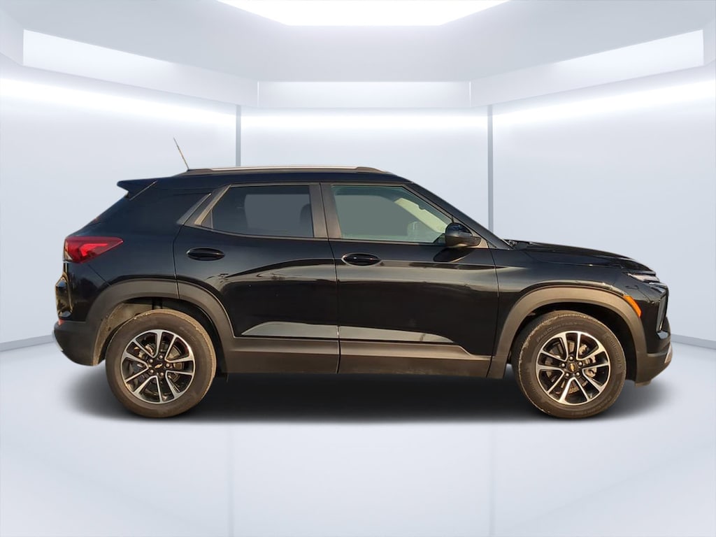 Used 2024 Chevrolet Trailblazer LT SUV