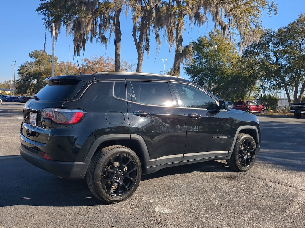 Used 2024 Jeep Compass Latitude SUV