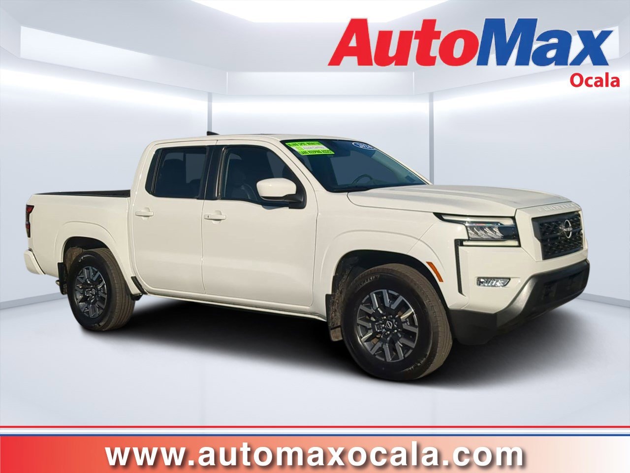 2024 Nissan Frontier SL Crew Cab 4X2's photo