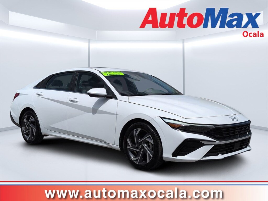 Used 2025 Hyundai Elantra SEL Convenience Sedan