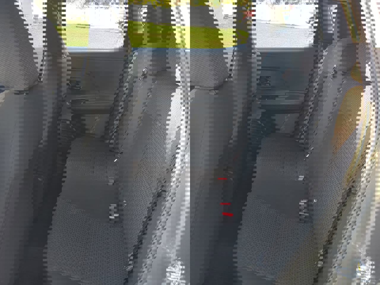 2025 Nissan Kicks S - Photo 14