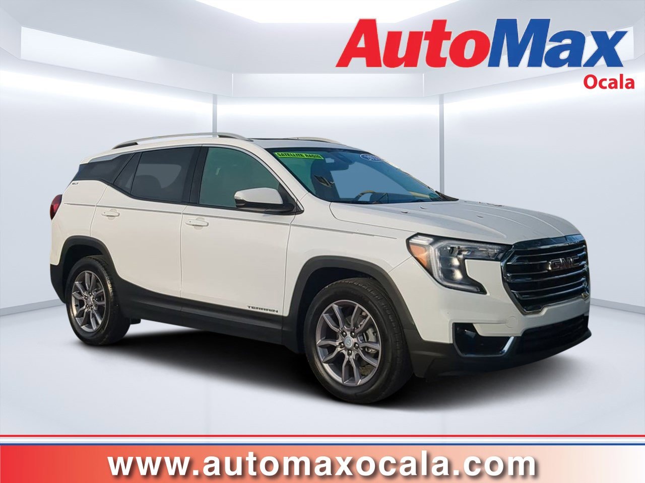 2023 GMC Terrain SLT's photo
